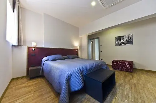 Gallery - Only 3*