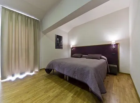 Gallery - Only 3* Сиена